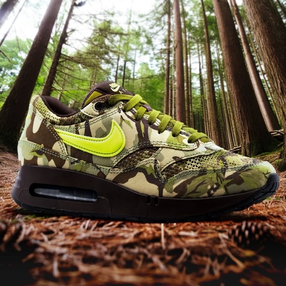 Nike
Air max 1
Camo big bubble
Brand new - Picture 1 of 6